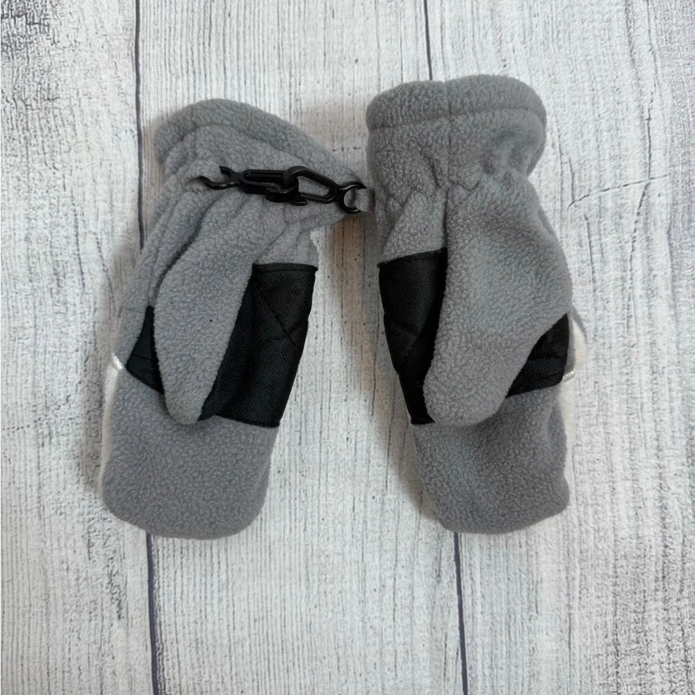 The Children's Place Gray Husky Dog Fleece Mittens  Size L (2-4 Years)
